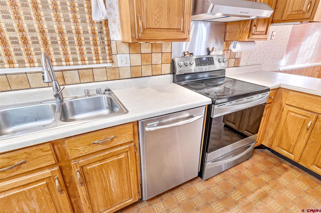 1711 Purdy Mesa Road Property Photo 18