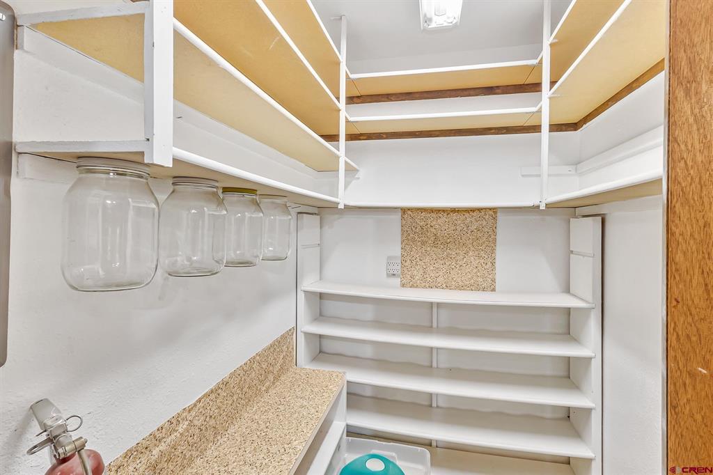 1711 Purdy Mesa Road Property Photo 30