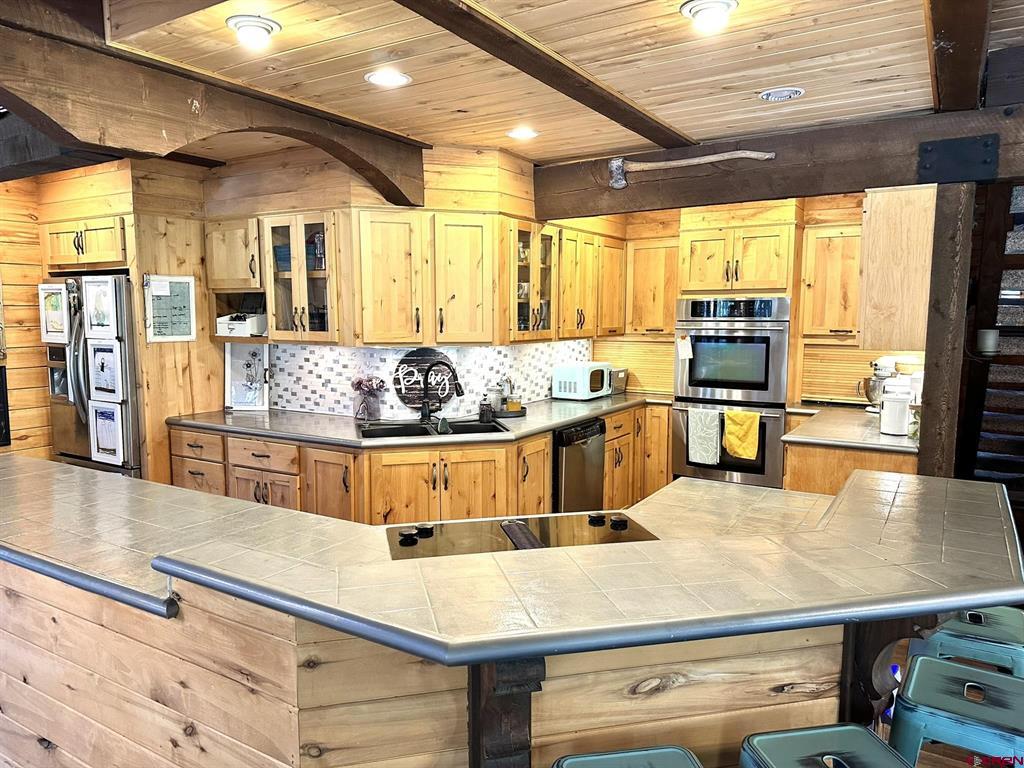 1425 N Highway 149 Property Photo 5