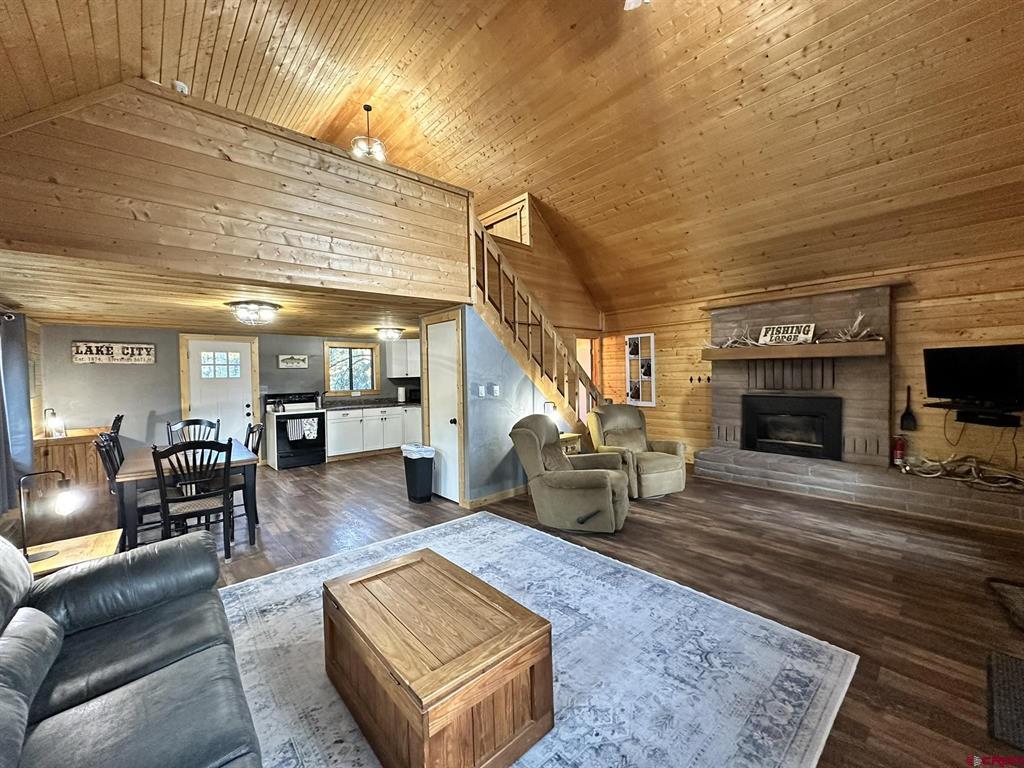 1425 N Highway 149 Property Photo 33