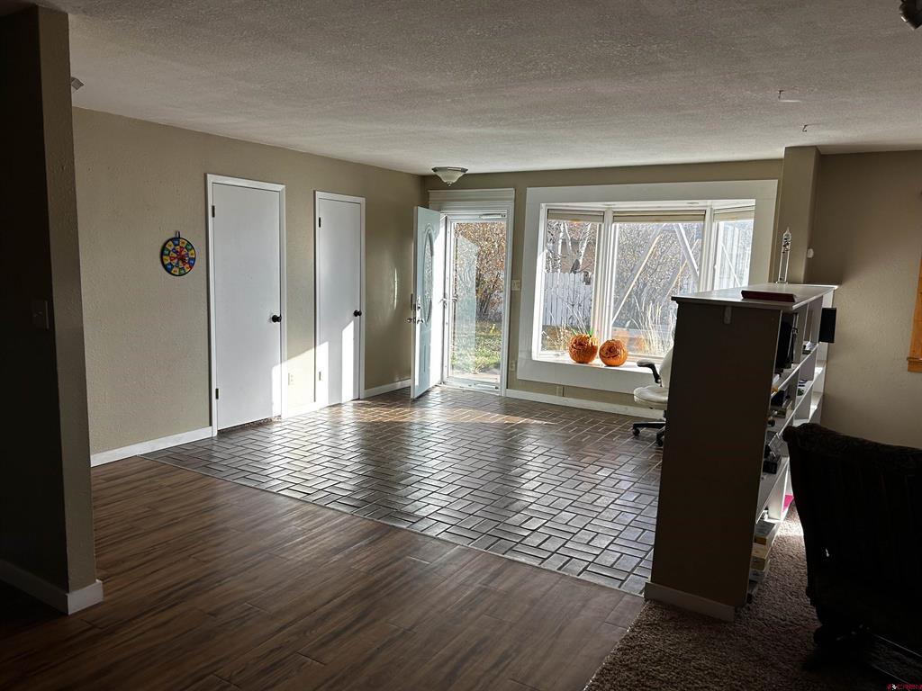 563 Pine Street Property Photo 2