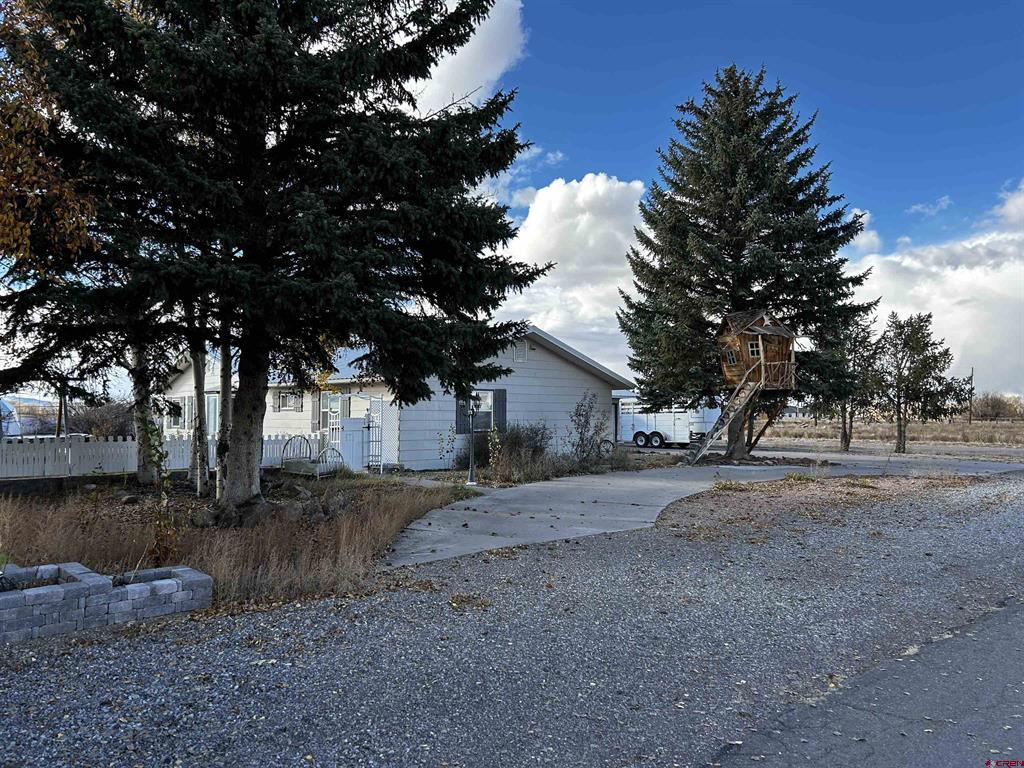 563 Pine Street Property Photo 17