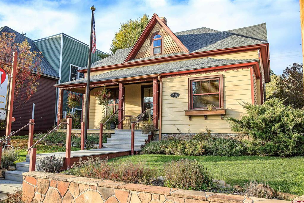 250 Pagosa Street Property Photo
