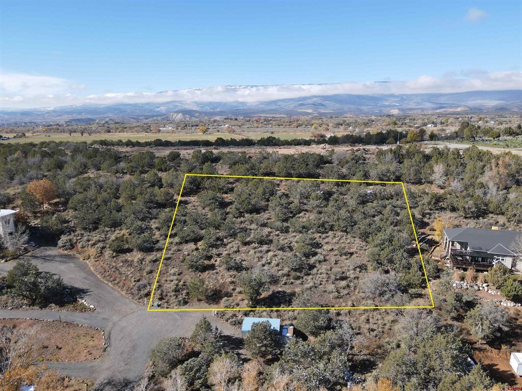 240 Se Flintlock Court Property Photo 1