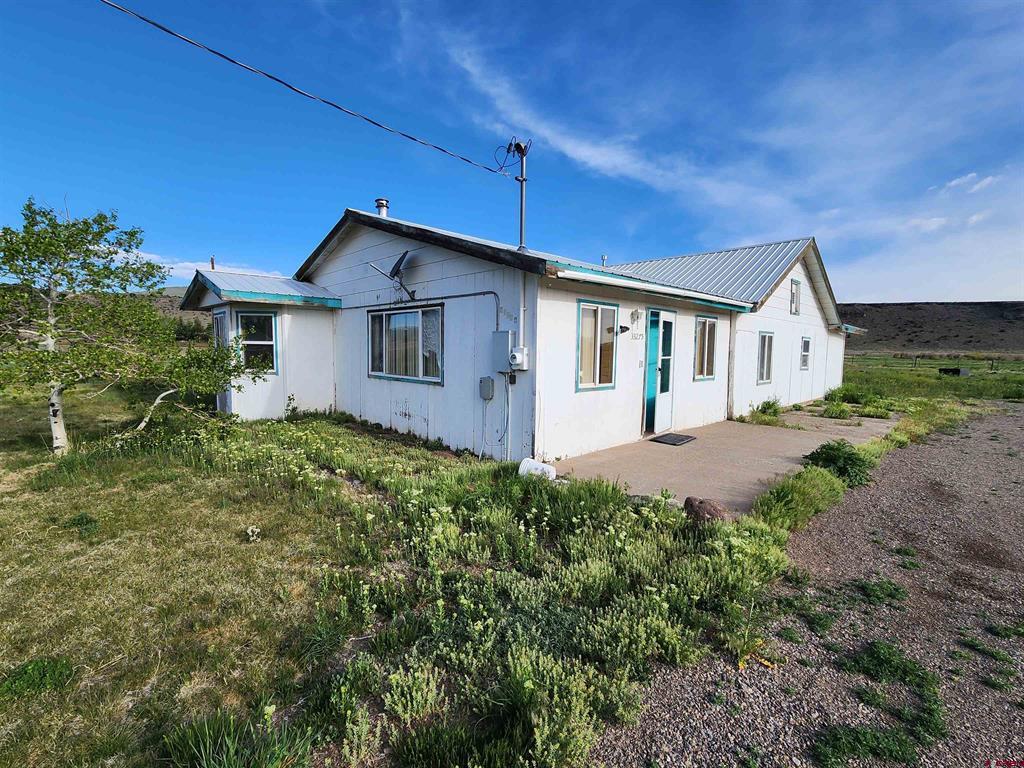 33275 State Highway 17 Property Photo 1