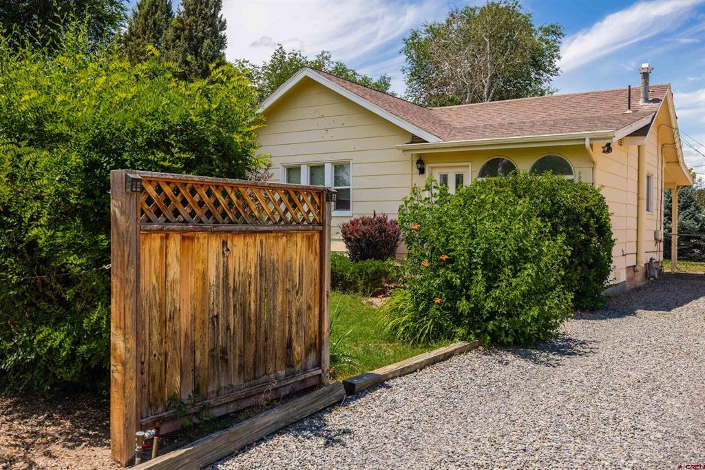 221 Leon Street Property Photo 1
