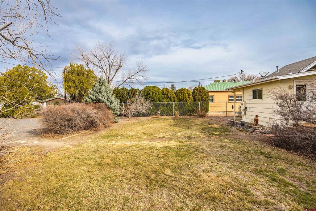 221 Leon Street Property Photo 35