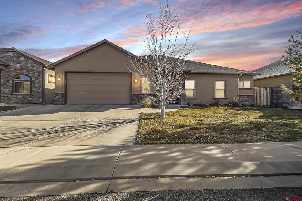 Chatfield 3 Real Estate Listings Main Image