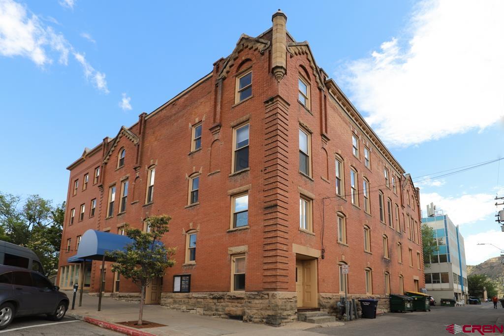 144 E 9th Street Property Photo