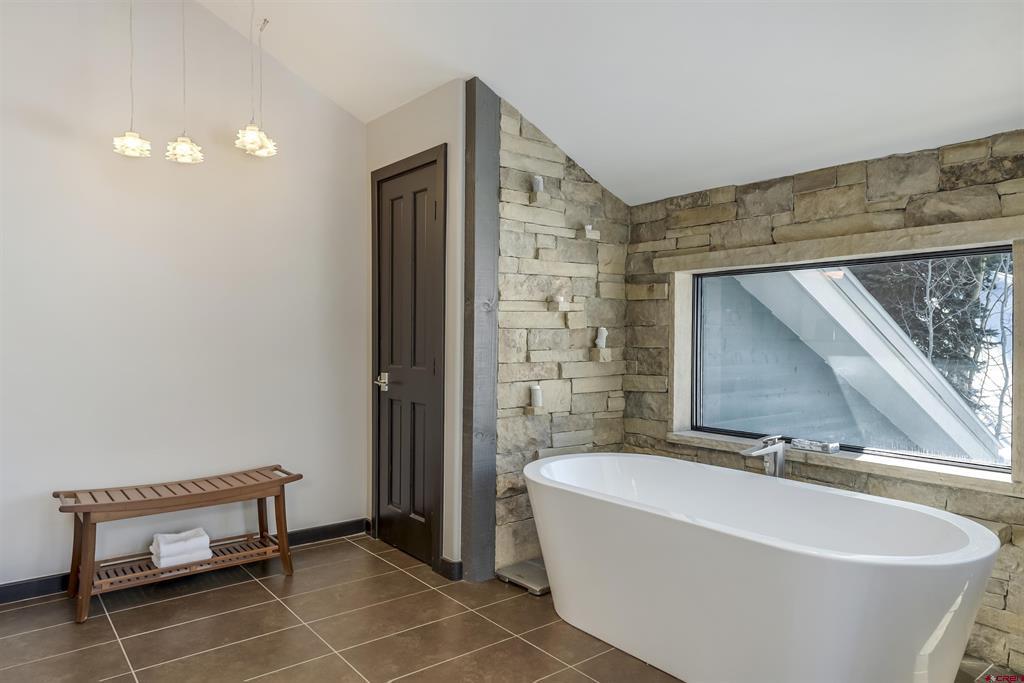 18 Aspen Lane Property Photo 19