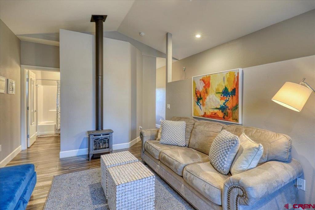 303 Apple A&b Street Property Photo 7