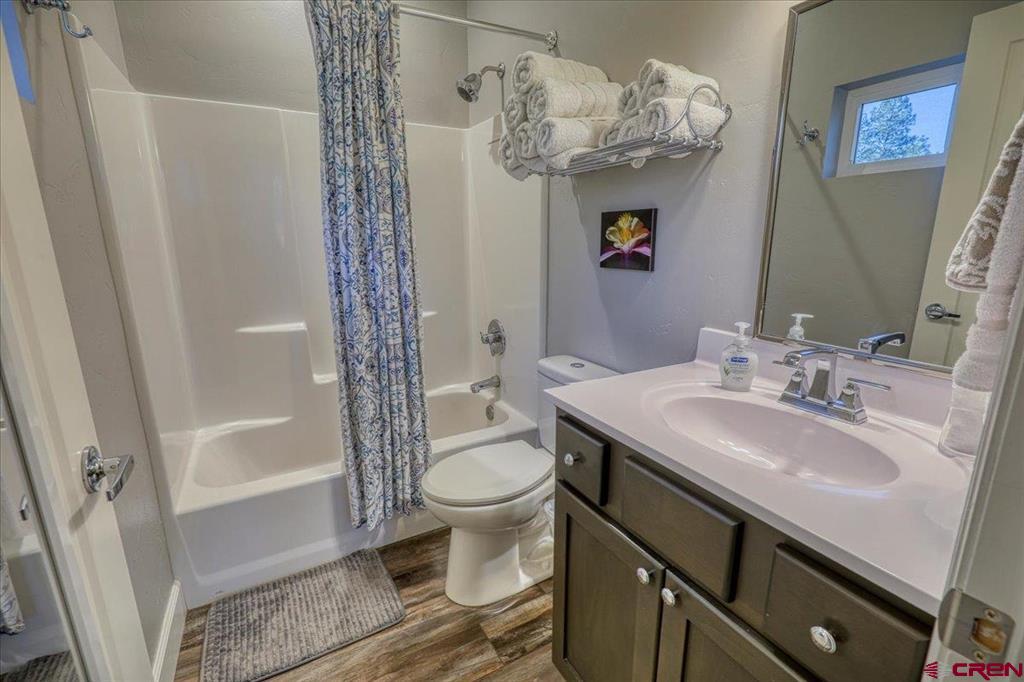 303 Apple A&b Street Property Photo 12