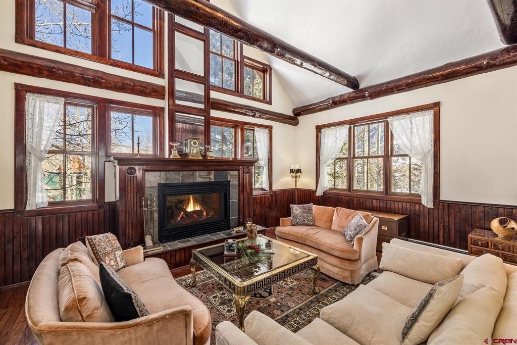 8 Gothic Avenue Property Photo