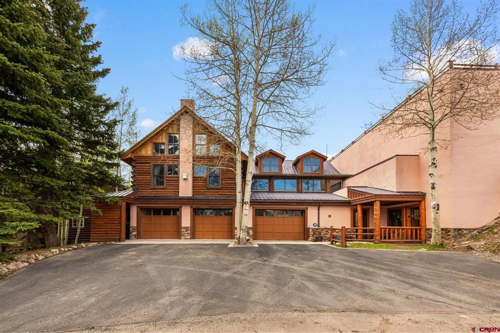 8 Gothic Avenue Property Photo 1