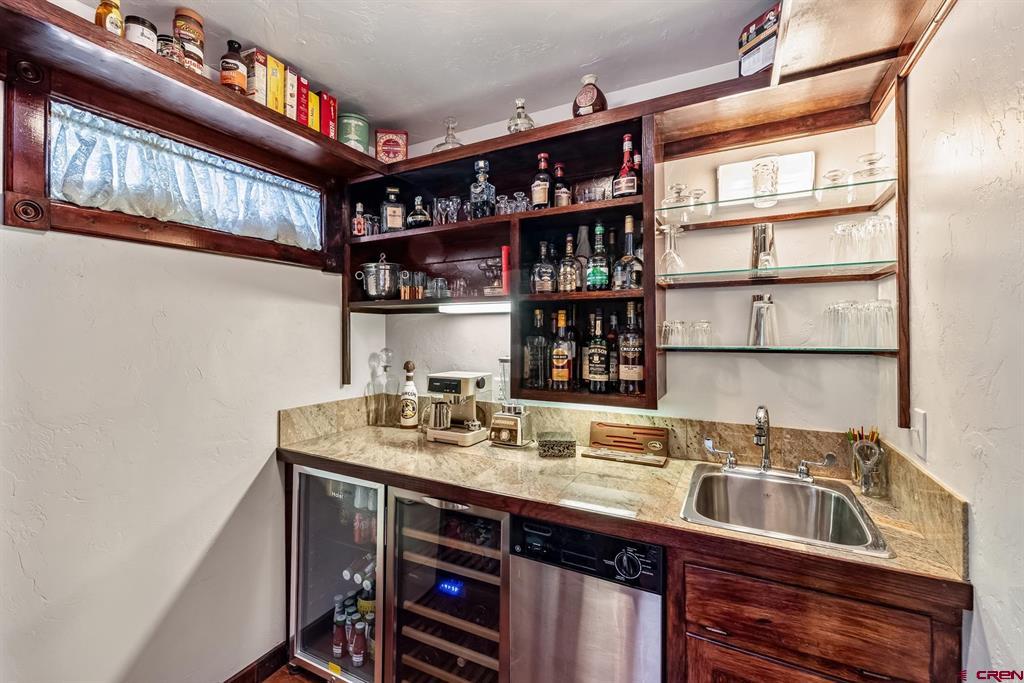 8 Gothic Avenue Property Photo 18
