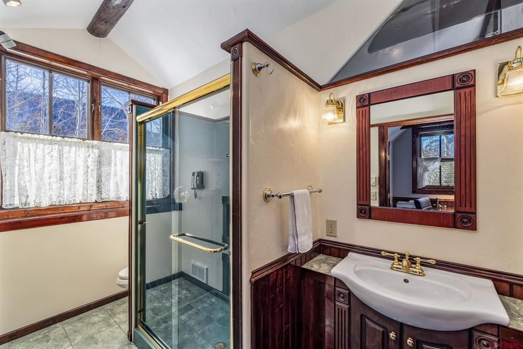 8 Gothic Avenue Property Photo 24