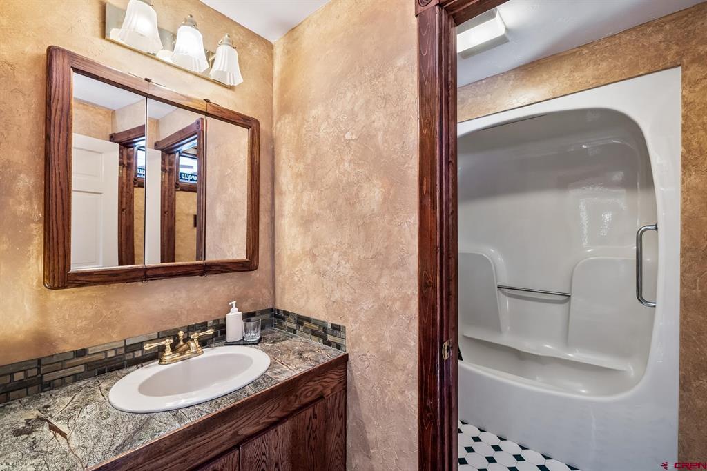 8 Gothic Avenue Property Photo 28