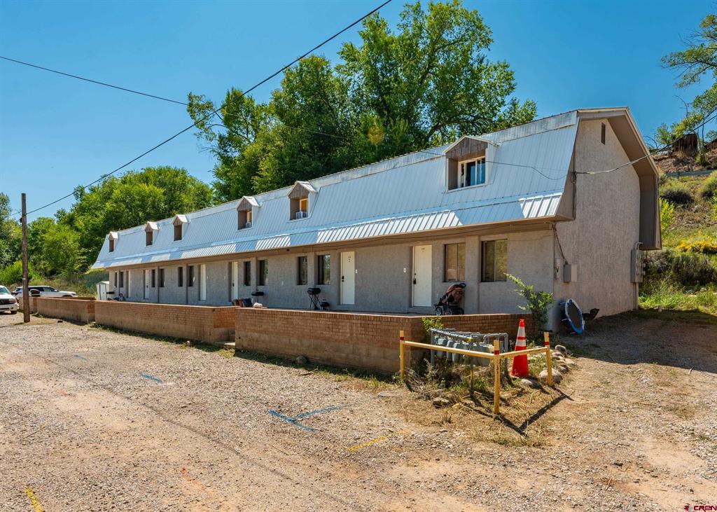470 Burns Property Photo
