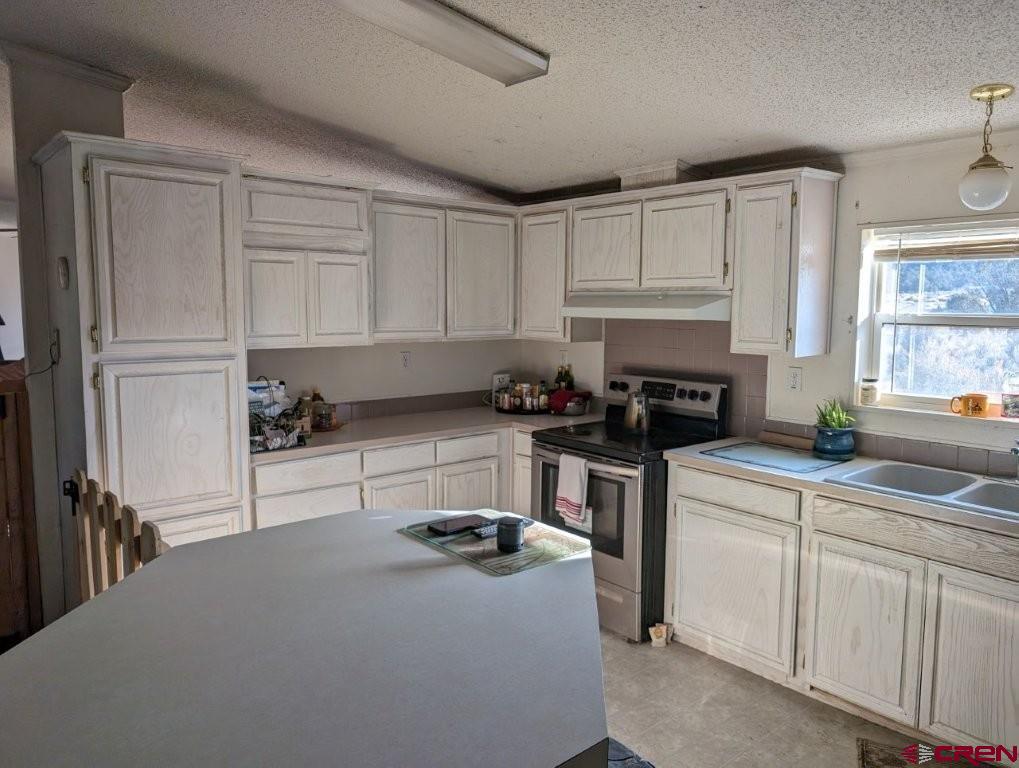 27 Road 4025 Property Photo 11