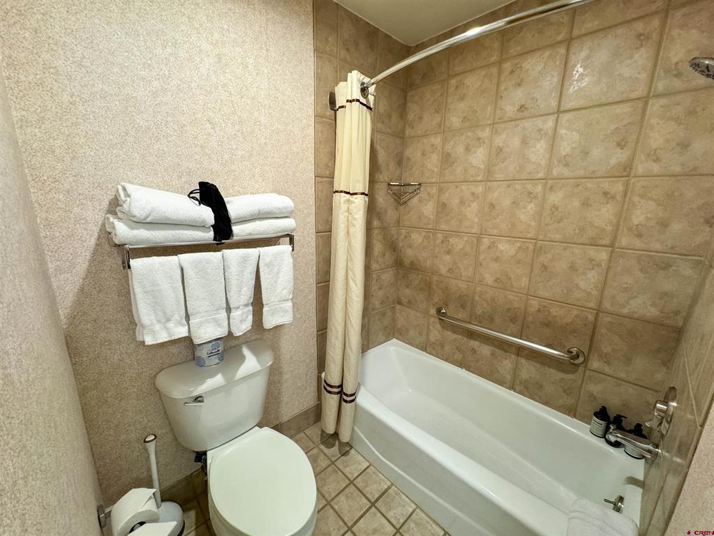 6 Emmons Road Property Photo 14