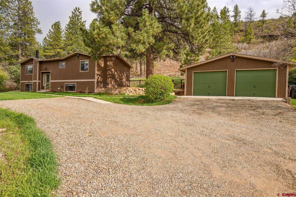 1102 Merritt Way Property Photo