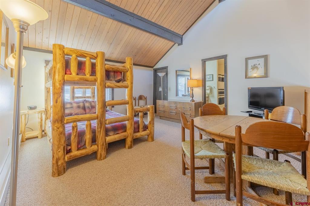 18 Hunter Hill Road Property Photo 22