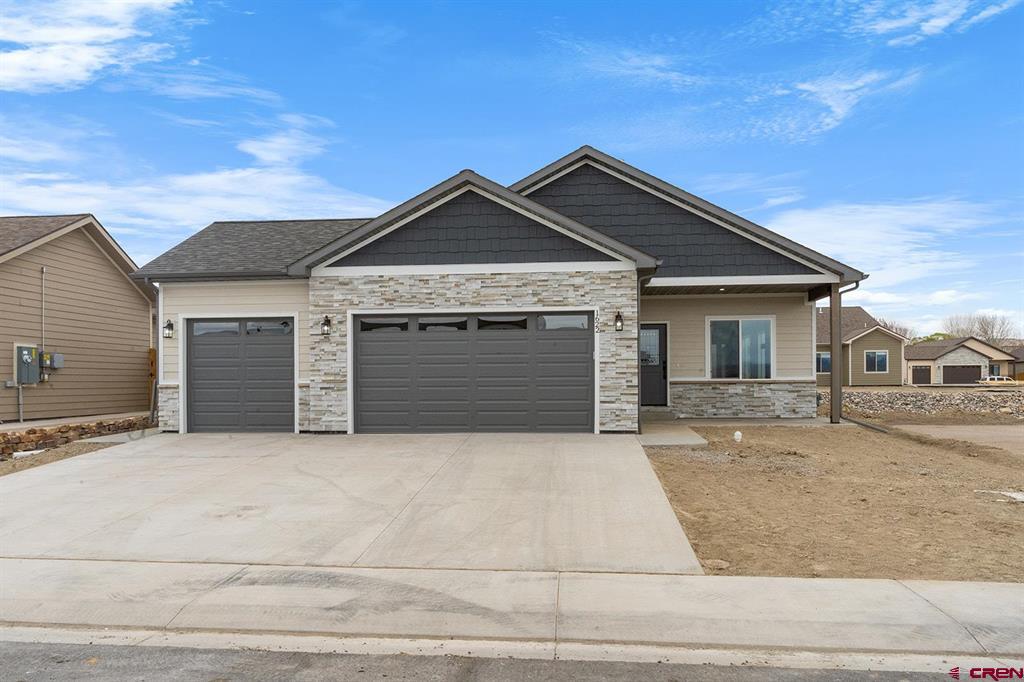 1622 Blue Creek Avenue Property Photo