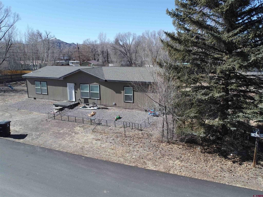 305 9th Street Property Photo 31