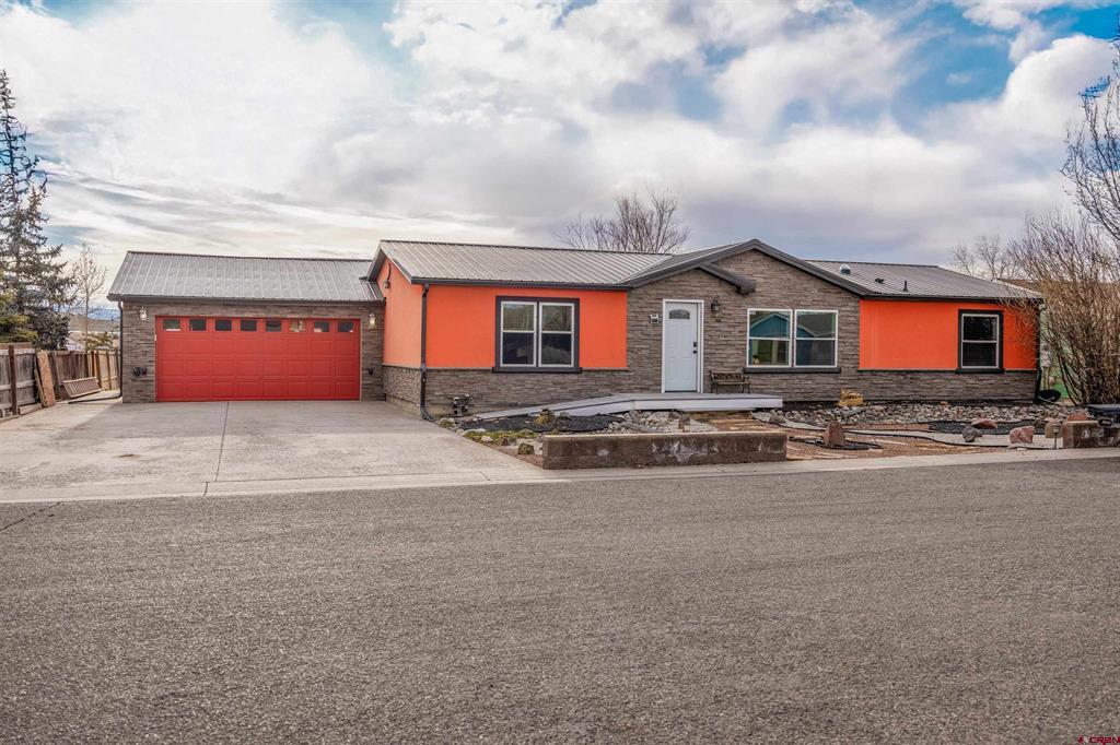 1306 Corral Drive Property Photo 1