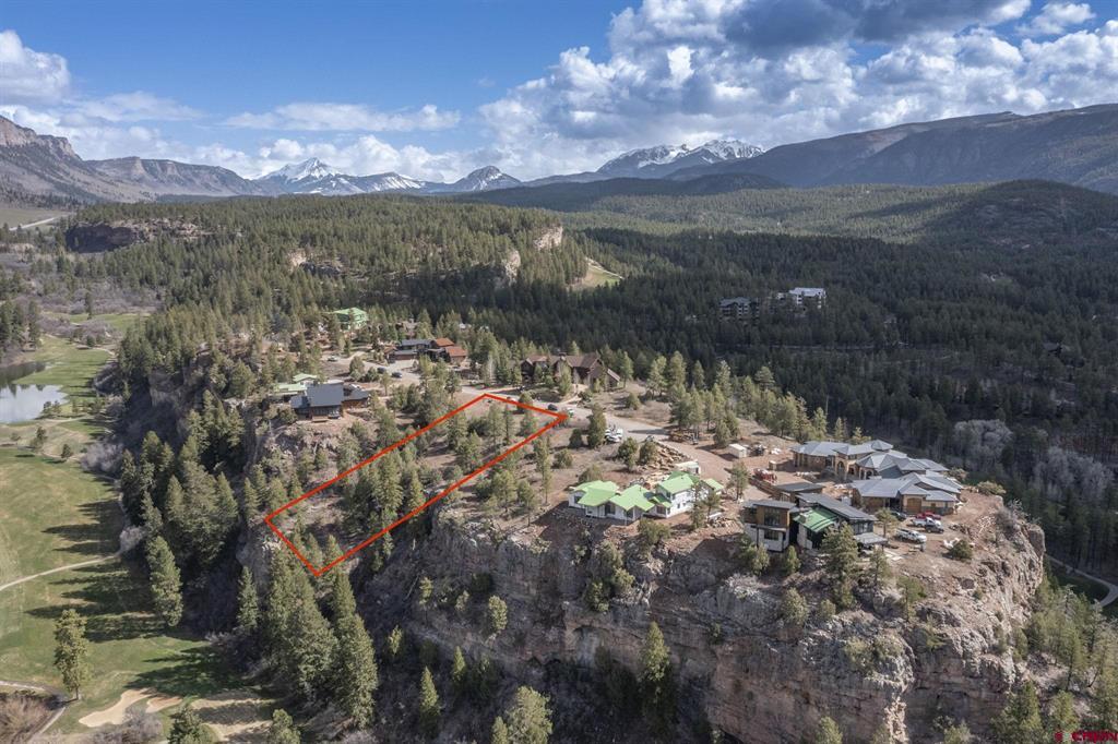 516 Glacier Cliff Drive Property Photo 3