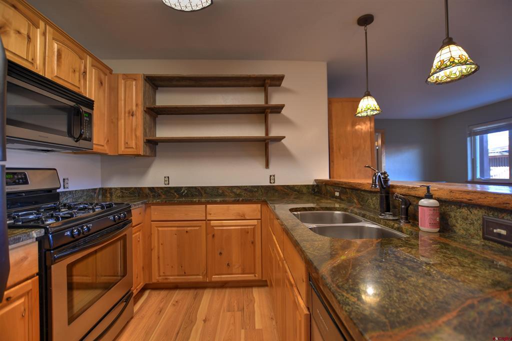 520 G-104 Redcliff Circle Property Photo 5