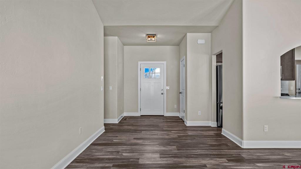 1813 Moonlight Drive Property Photo 3