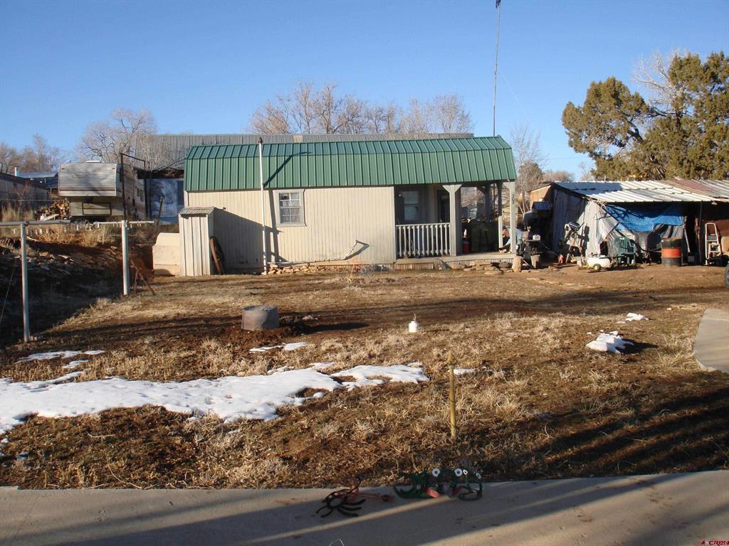 308 E 4th Street Property Photo 6