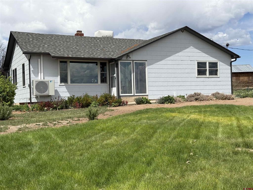 25593 North Road Property Photo 6