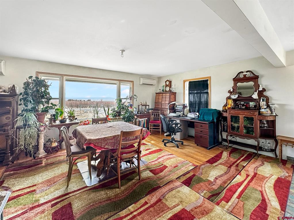 25593 North Road Property Photo 13