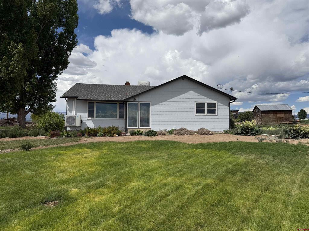 25593 North Road Property Photo 27