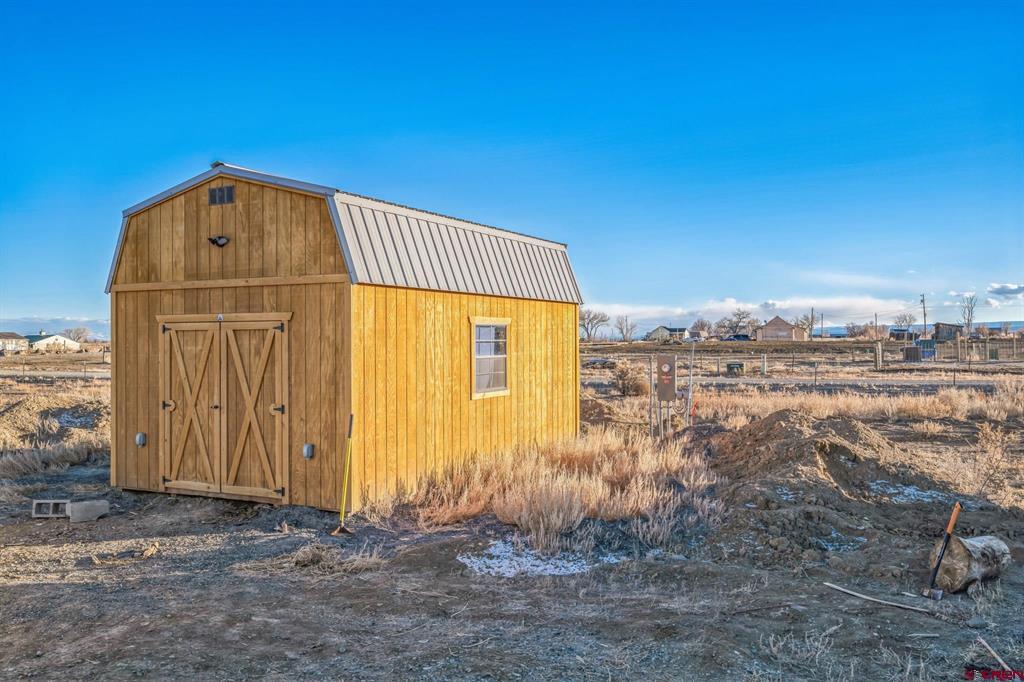 2279 1300 Road Property Photo 4