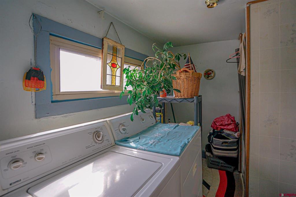 623 W 6th Street Property Photo 12