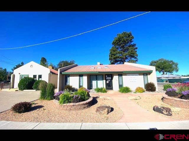 1100 S Townsend Avenue Property Photo 1