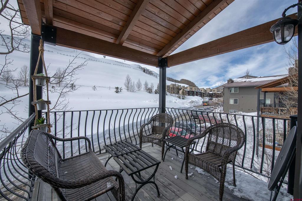 651 Gothic Road Property Photo 4