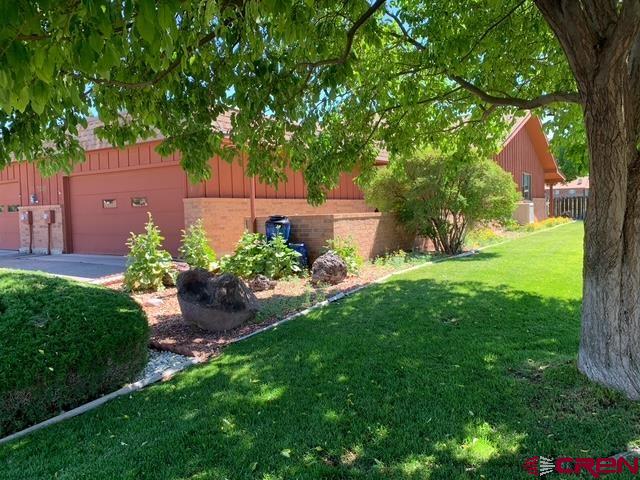 1009 Phillips Court Property Photo