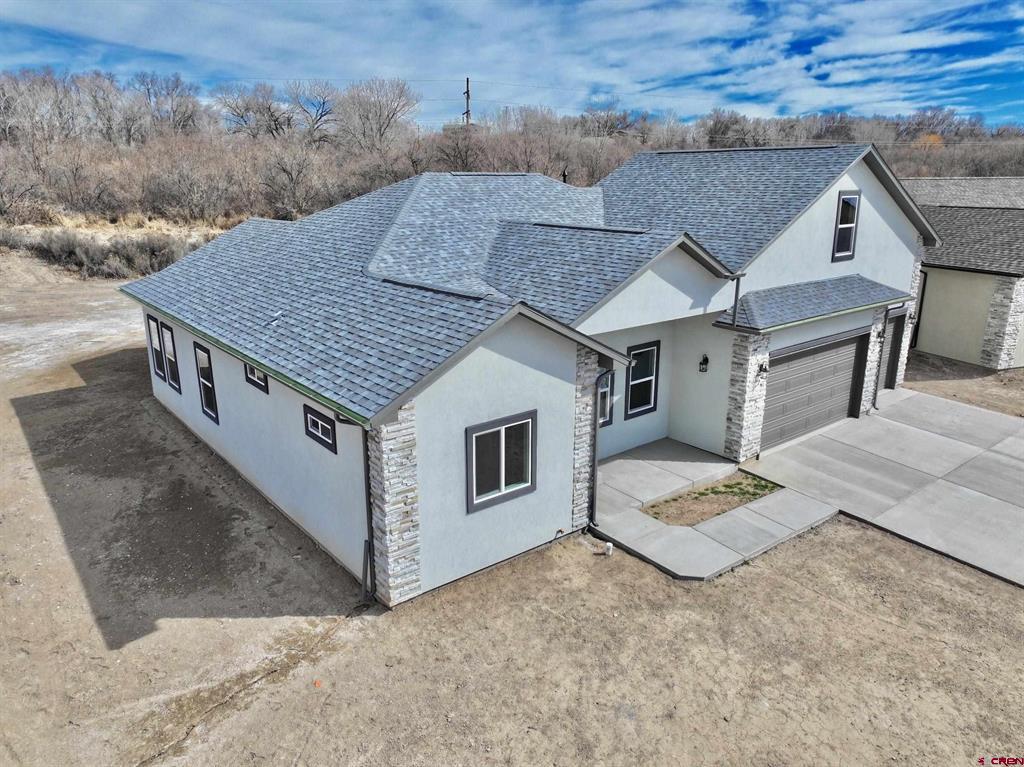 1521 Criterion Street Property Photo 2