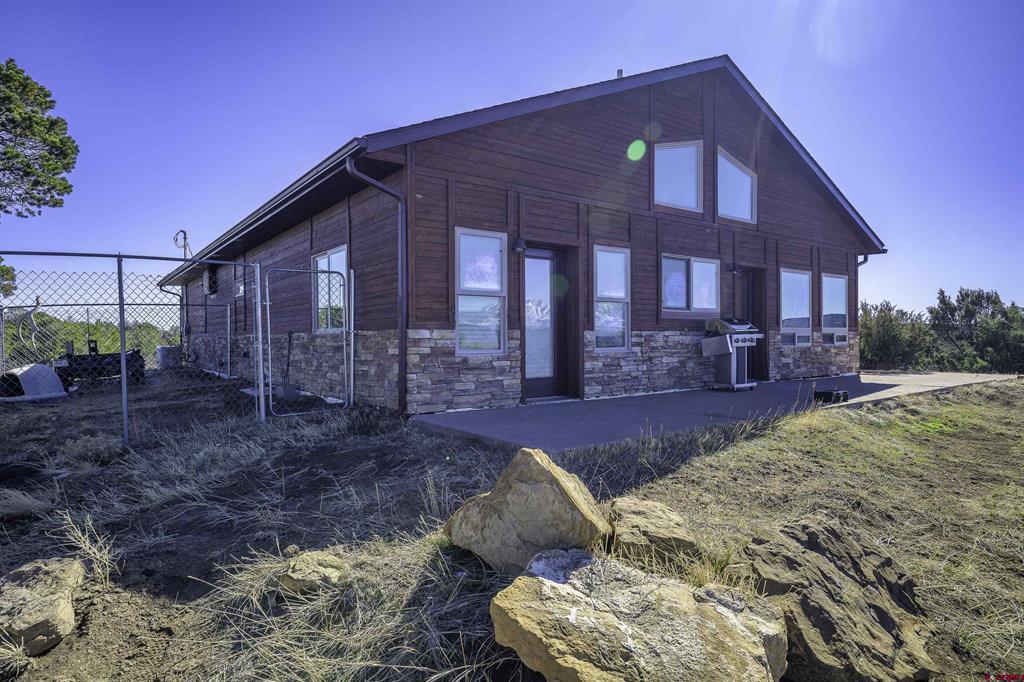324 Chaps Court Property Photo