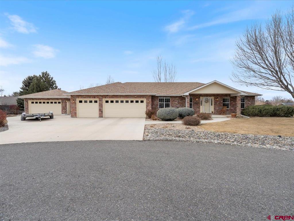 1011 Laurel Lane Property Photo