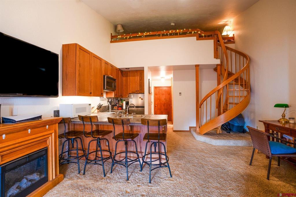 350 Country Club Drive Property Photo