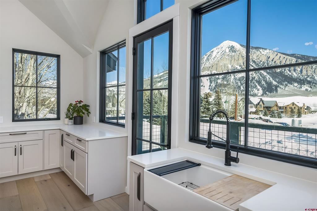 705 Ninth Street Property Photo