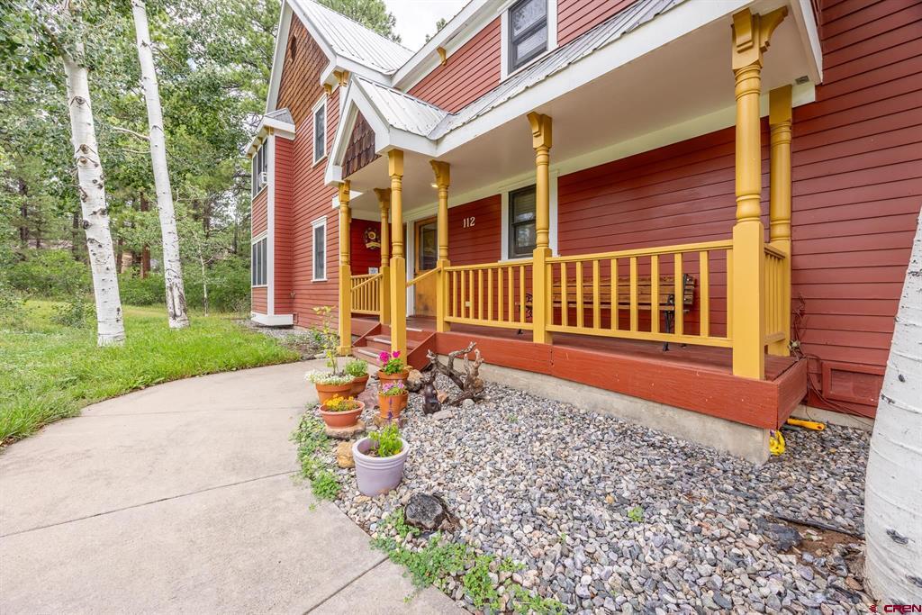 281 Silver Queen South Property Photo