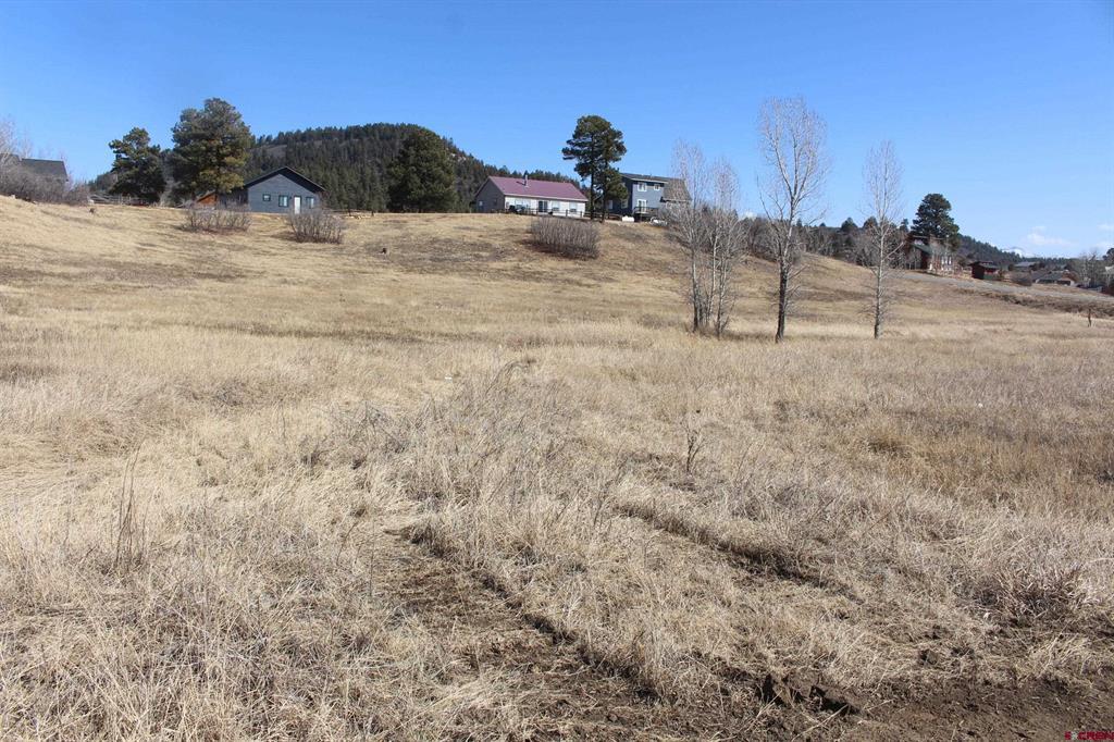 1572 Hills Circle Property Photo 3