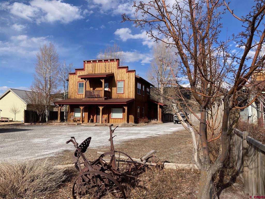 400 Palomino Trail Property Photo 1