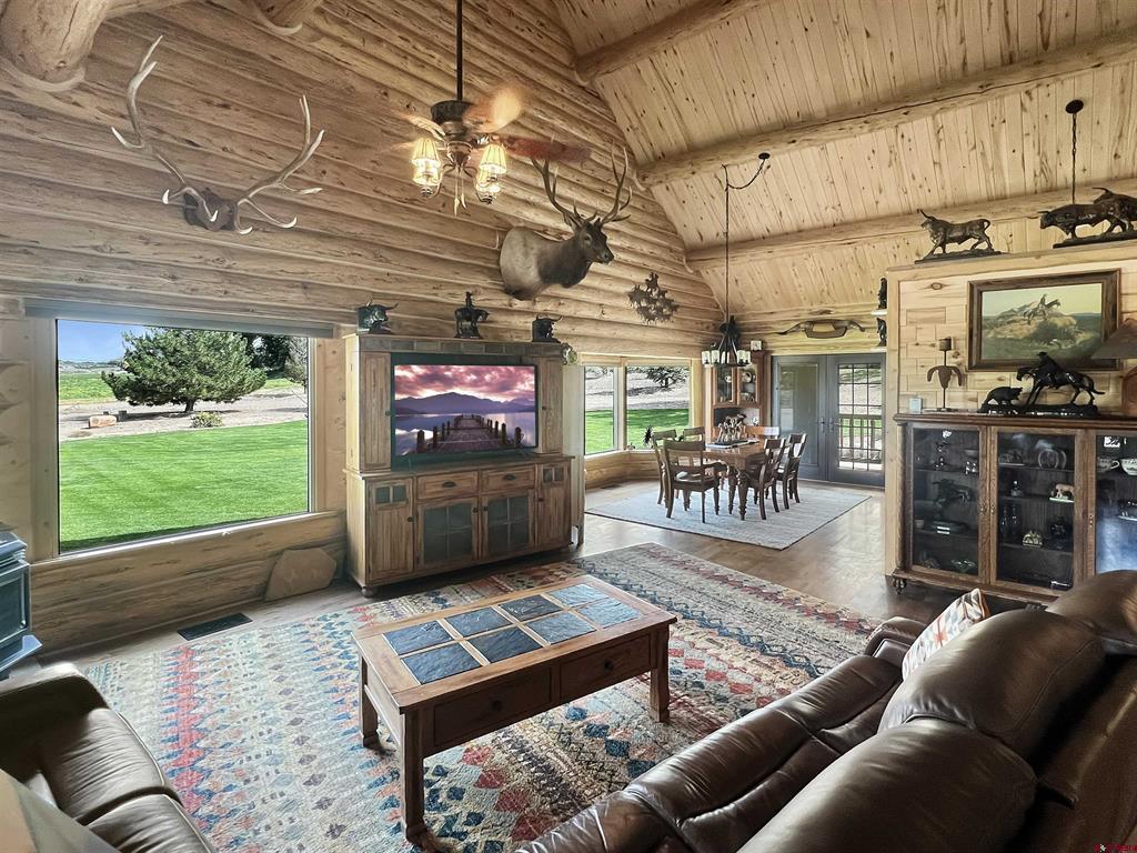 5890 Sawmill Mesa Road Property Photo 4